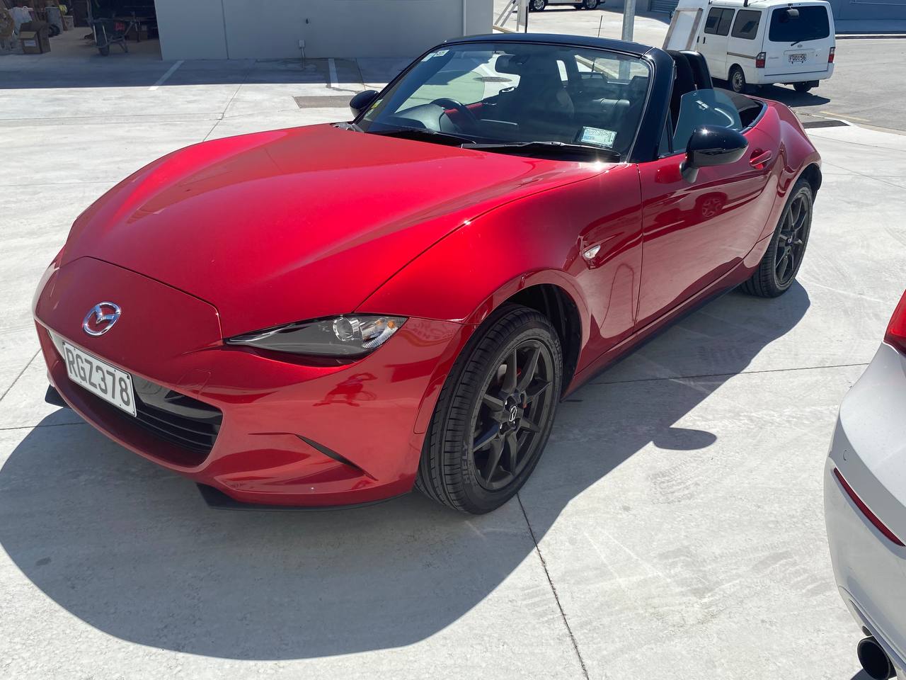 MX5 2 SEATER CABRIOLET SPORTS